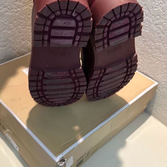 Michael Kors Women's 10 Lace Up Lined Rubber Rain Boots Dark Berry Fall New - Picture 6 of 13